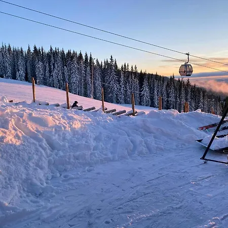 Ski-inski-out In Hafjell With View Сasa de vacaciones *