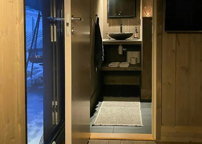 Ski-Inski-Out Cabin In Hafjell With View Øyer