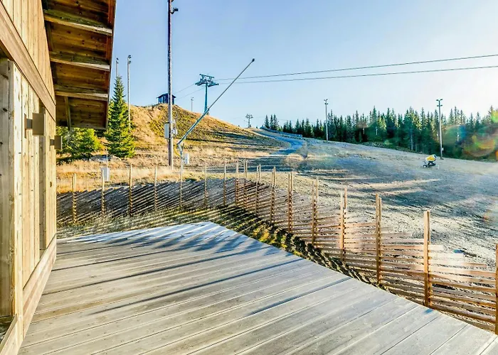 Ski-Inski-Out Cabin In Hafjell With View Øyer