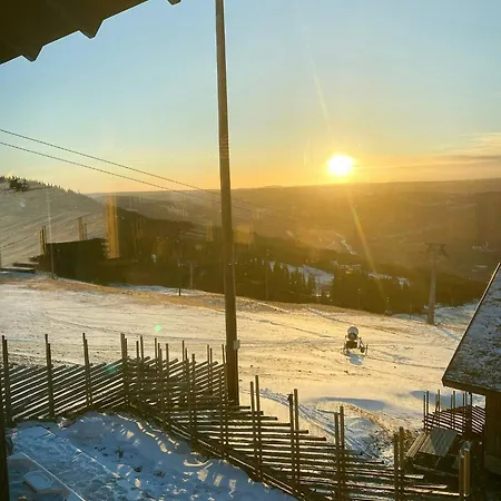 Dom wakacyjny Ski-inski-out In Hafjell With View *