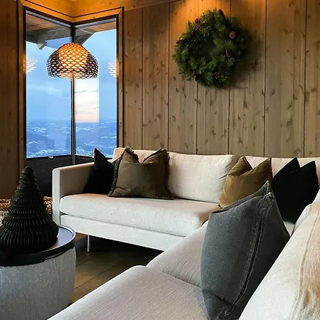 Ski-inski-out In Hafjell With View *