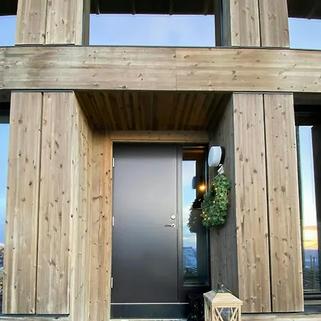 Dom wakacyjny Ski-inski-out In Hafjell With View